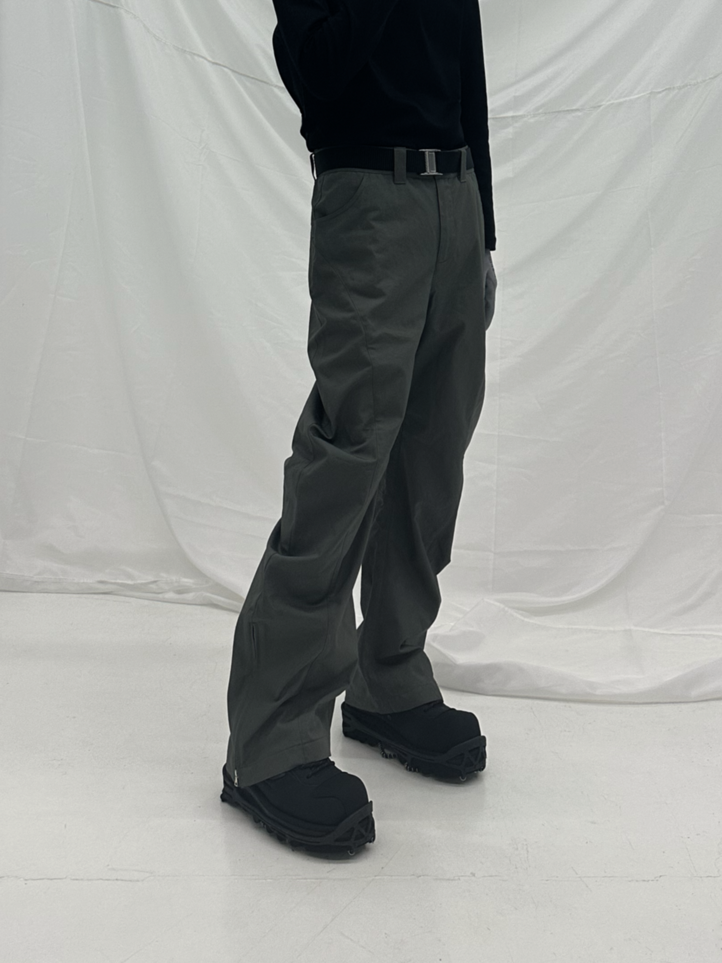 FV11CARTEL CURVED UNIFORM TROUSERS